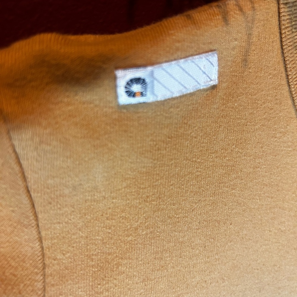Akademiks top - Picture 4 of 7